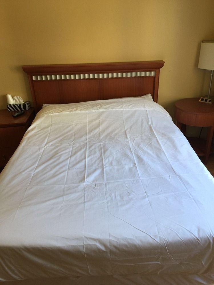 Toronto Central Hotel מראה חיצוני תמונה